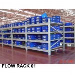 ชั้นวางสินค้าในโรงงาน (Flow rack) - เคมีภัณฑ์ คิวเบสท์ เอ็นเตอร์ไพร์ส