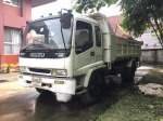บริการให้เช่ารถแม็คโค - Loe Petch Construction Part., Ltd.