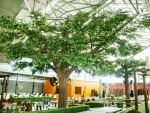 ต้นไม้ปลอมตกแต่งร้านค้า ศูนย์การค้า - รับจัดสวนต้นไม้เทียม - ธนพล ต้นไม้ประดิษฐ์