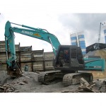 รถแบคโฮ KOBELKO SK200 บูมสั้น - บริษัท ที พี สหมิตร กรุ๊ป จำกัด