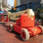 Scissor Lift - ห้างหุ้นส่วนจำกัด เร้นท์ แอนด์ แครีเออร์ 