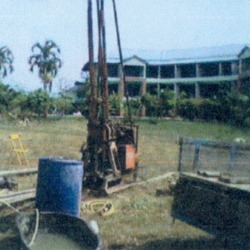 เครื่องเจาะสำรวจชั้นใต้ดิน 06