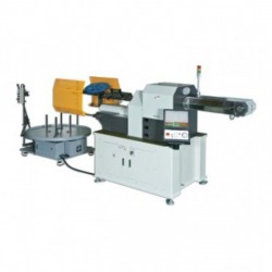 Wire bending machine