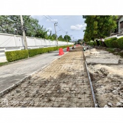 Road repair company, Pathum Thani