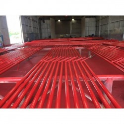 Paint the topcoat of steel pipes.