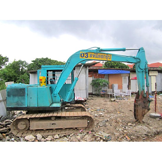 รถแบคโฮ KOMATSU PC 60 รับเหมาทุบตึก รับทุบตึก ทุบตึก รับถมที่ ทำถนน งานรื้อถอน รื้อถอน รับรื้อถอน เครื่องตัดคอนกรีต 