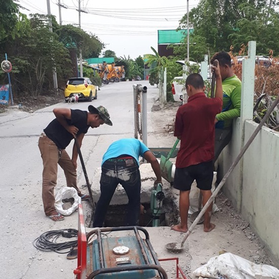 รับเหมาแก้ท่อตัน รับลอกท่อในกรุงเทพ รับเหมาแก้ท่อตัน รับลอกท่อในกรุงเทพ 