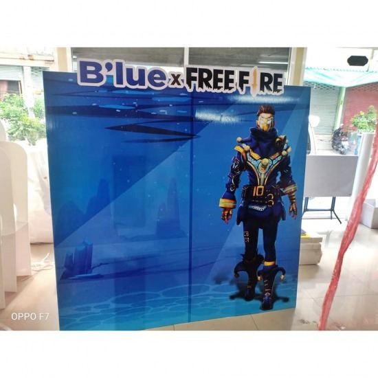 Standee Sign Standee Sign 