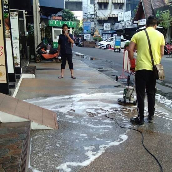 พนักงานทำความสะอาดพื้น สุขุมวิท พนักงานทำความสะอาดพื้น สุขุมวิท 