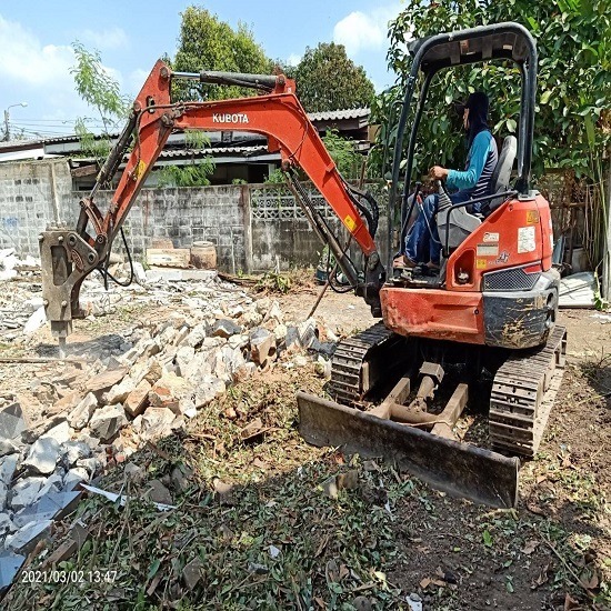 รับเจาะสกัดพื้นปูน รับเจาะสกัดพื้นปูน  รับทุบตึก  รื้อถอนอาคารเก่า 