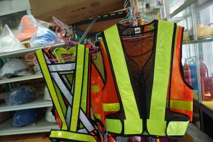 จำหน่ายเสื้อสะท้อนแสง ชลบุรี